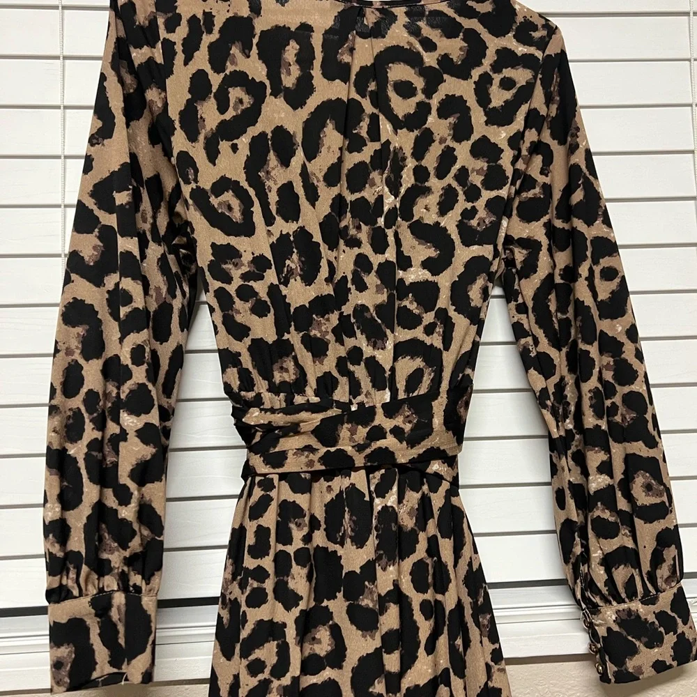 SHEIN Black and Tan Wrap Gown with Bishop Sleeves - Picture 6 of 11